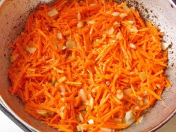 Обжарим морковь
