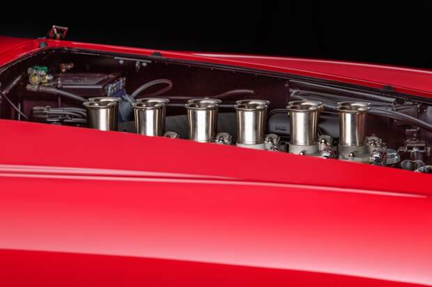 Впечатляющая реплика купе Ferrari 330 LMB