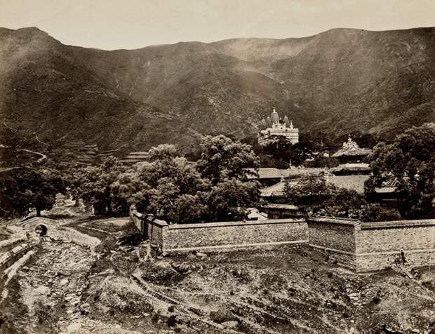 Единственная фотография уничтоженного храма.