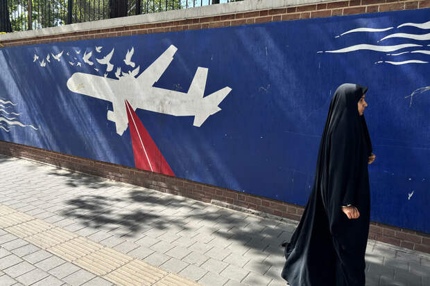 Mehr: США ударили по зданию своего бывшего посольства в Тегеране