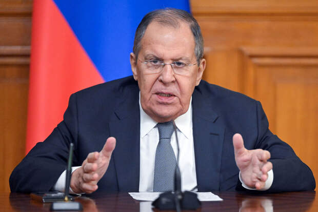 Лавров пообещал сокрушительный ответ в случае агрессии против России
