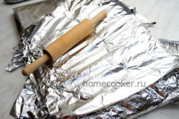 Otbivaem luk 300x200 Чебуреки