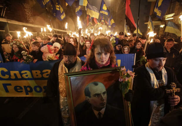 Шухевич заподозрил Польшу в намерении поживиться территорией Украины Шухевич заподозрил Польшу в намерении поживиться территорией Украины