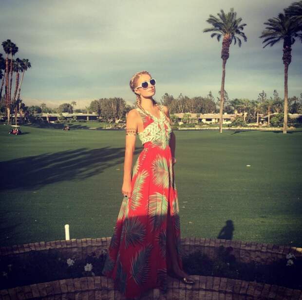 PARIS-HILTON-1