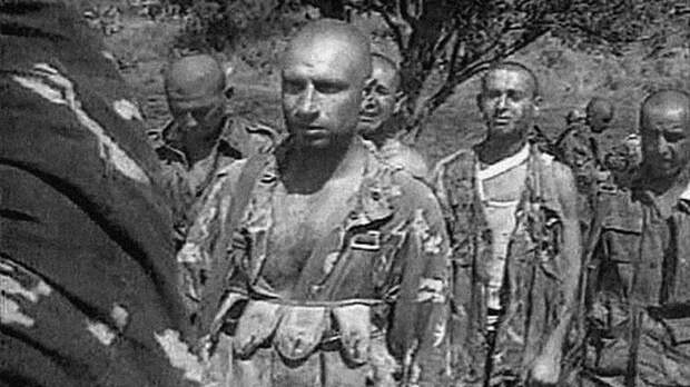 «Товарищ подполковник, личный состав, оставшийся в живых, перед вами»: легендарный бой 12-й погранзаставы против моджахедов