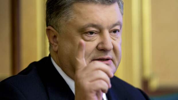 Порошенко отвлекает внимание украинцев от разрухи иском против РФ