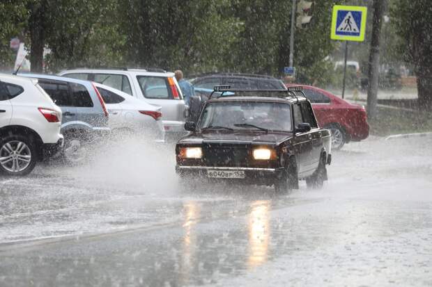 Ливень, град и ветер с порывами 24 м/с ожидается в Нижегородской области 13 июня