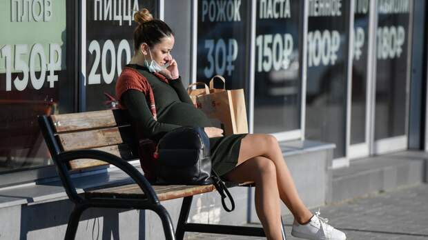 Стало известно, сколько детей может родить женщина