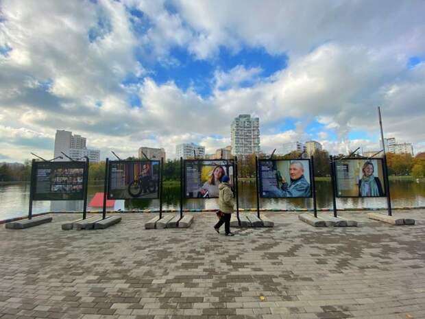 В парке «Ангарские пруды» открылась выставка о «невидимых профессиях»