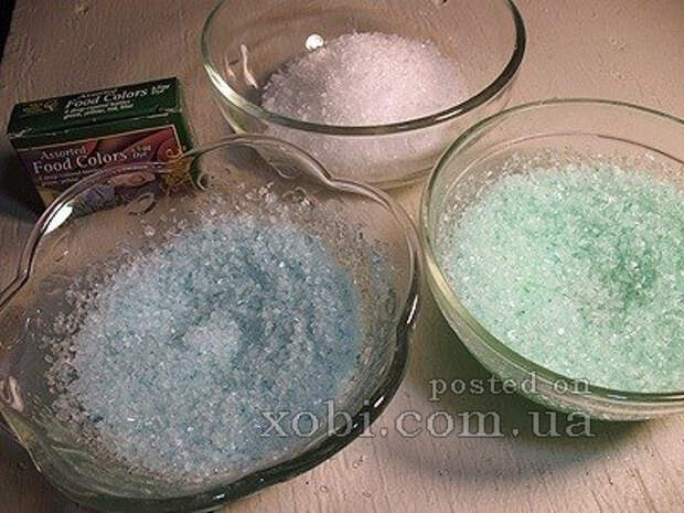 соль, окрашенная в разные цвета