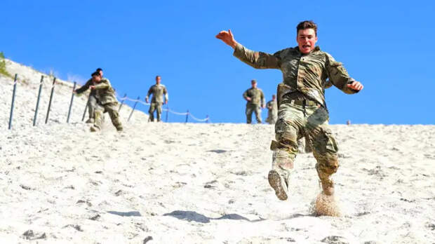 Спутники фиксируют серьезный урон базам США, нанесенный ударами КСИР