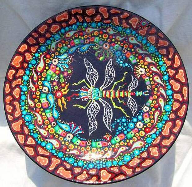 роспись тарелок акриловыми красками - стрекоза