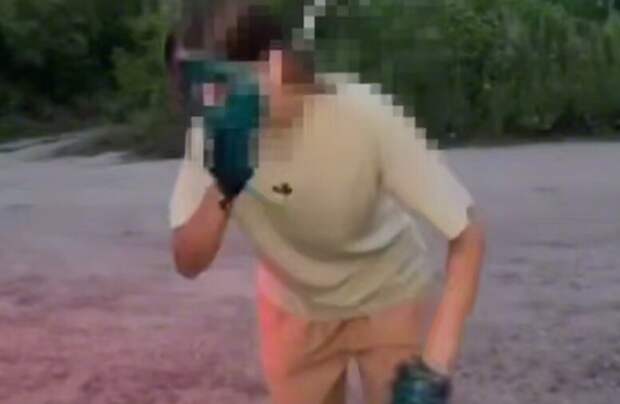 В Чувашии продавец заставил двух детей умываться зелёнкой