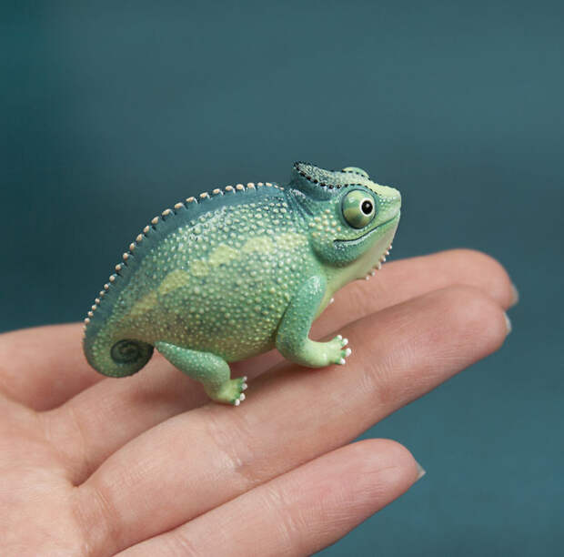 I Create Unique Animal Sculptures From Polymer Clay