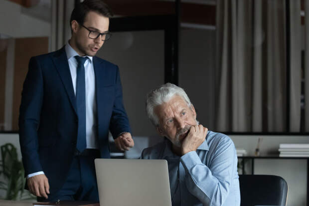 Юрист Шестрякова: работодателя могут оштрафовать за невыплату премии сотруднику