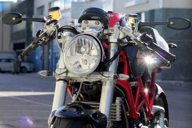 Ducati-Monster-by-Radical-Ducati-4-1198x800 Тюнинг кит Radical Ducati Manx
