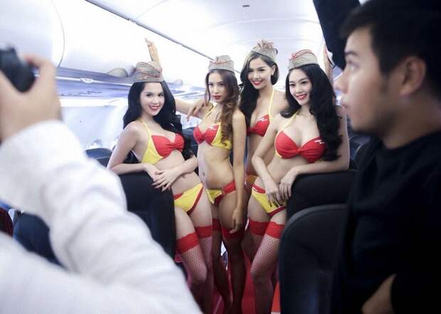 Skandalnaya-reklama-avialinii-VietJet-Air-4