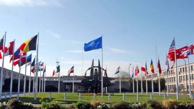 Пушков призвал НАТО забыть «сладкие мечты» о безответном ударе по России