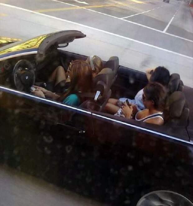 Увлеченные барышни Фото DumpaDay