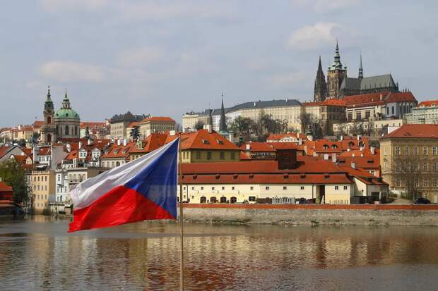 Глава МИД Чехии: Прага не приветствует у себя украинских уклонистов