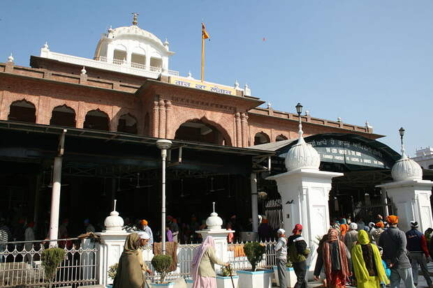 File:Templo dorado-Amritsar-India035.JPG