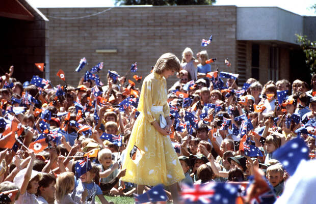 Леди Диана: жизнь самой популярной принцессы в истории Великобритании в редких фото