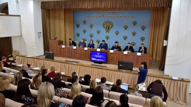 Прокуроры теперь могут получить доступ к банковской и налоговой тайне граждан, не выходя из рабочего кабинета. Фото: 1MI