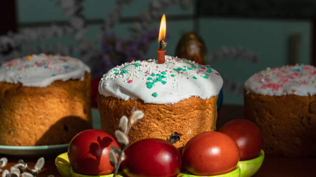 В РПЦ заявили, что роскошные куличи противоречат духу праздника Пасхи