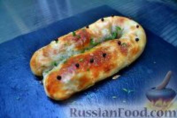 Фото к рецепту: Пирог с мясом и сыром