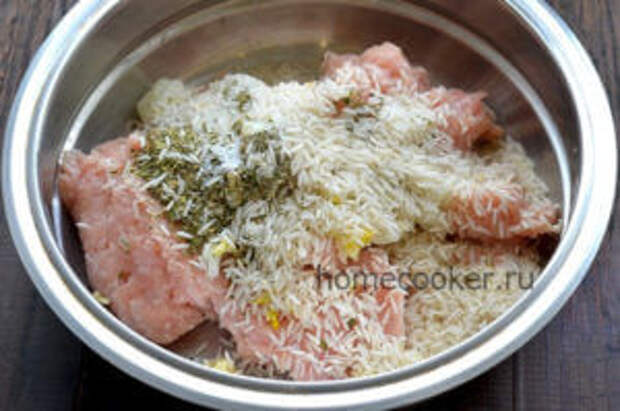 Ёжики с рисом Farsh so spetsiyami 300x199 Ёжики с рисом