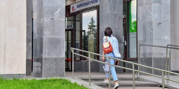 В Москве число голосующих на дому меньше, чем на голосовании по Конституции Фото: Ю. Иванко mos.ru