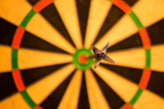 bull-center-bulls-eye-darts-15812 (1)