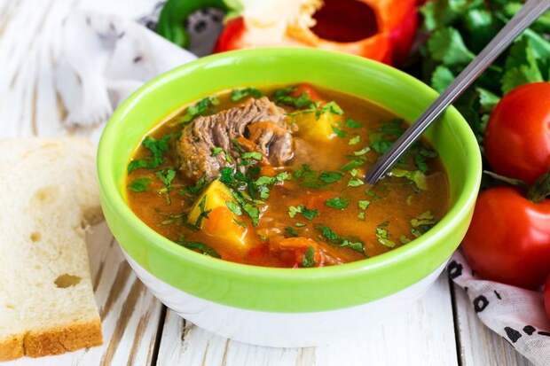 Сытно и полезно: 3 супа, которые заменят целый обед