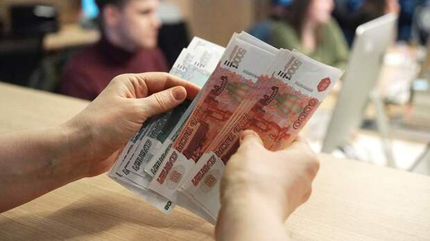Россияне рассказали о способах отслеживания доходов и расходов