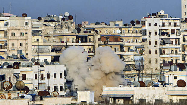 Обстрел жилого квартала Алеппо. Архивное фото