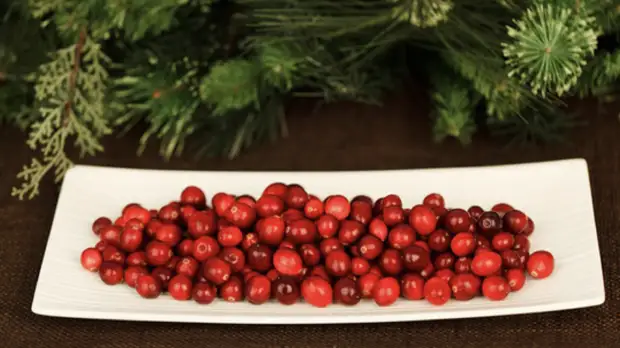 Диетолог Арзамасцев перечислил укрепляющие иммунитет сезонные ягоды