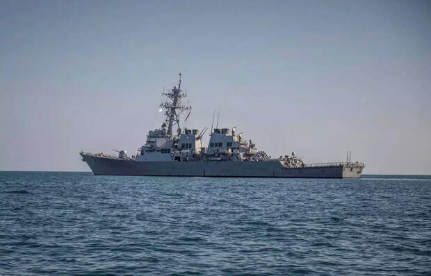 Флагман США в Черном море: Чего ожидают российские военные