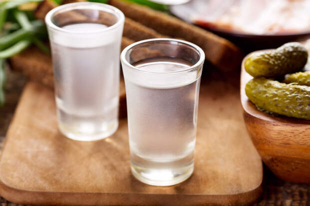 Эксперт по алкоголю Шапкин: бутылка водки 0,5 л подорожает на 50 руб. в 2027 году