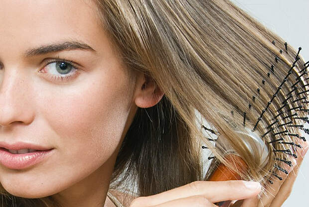 У вас выпадают волосы? 10 способов решить проблему