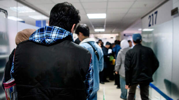 О дефиците кадров в Москве и огромном вкладе мигрантов в экономику столицы рассказал Собянин