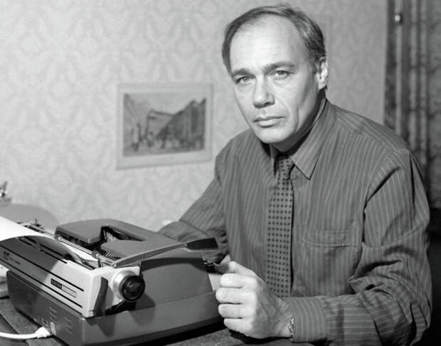 Политический обозреватель Всесоюзного радио и Центрального телевидения Владимир Познер, 14 сентября 1983 года. 