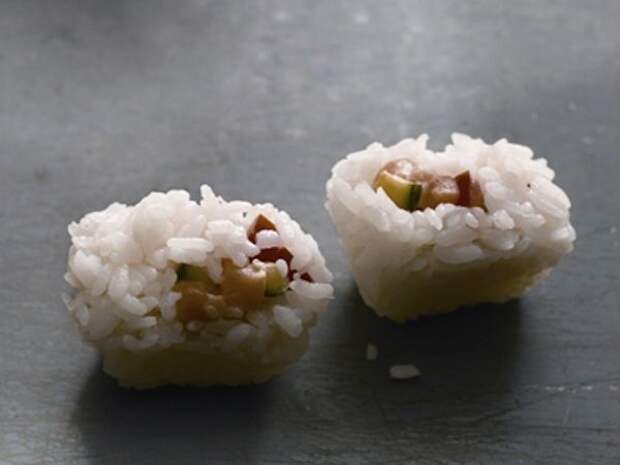 3937385_6sushi_iz_formochki_dlya_lda (600x450, 24Kb)