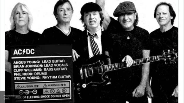 Группа AC/DC опубликовала фотографию воссоединившегося состава