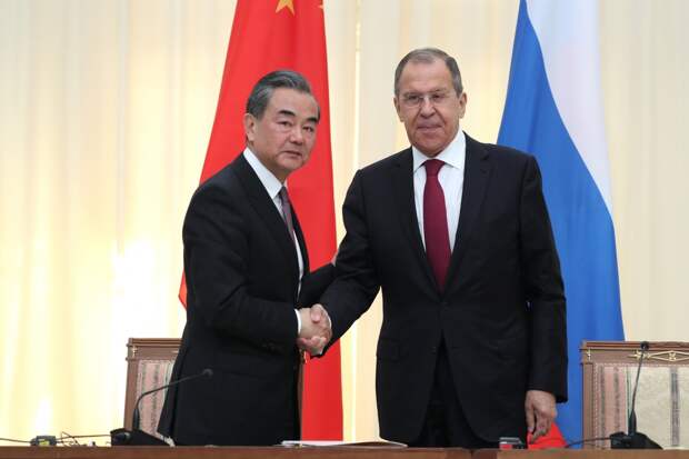 Лавров: западные страны сколачивают коалицию против России и Китая