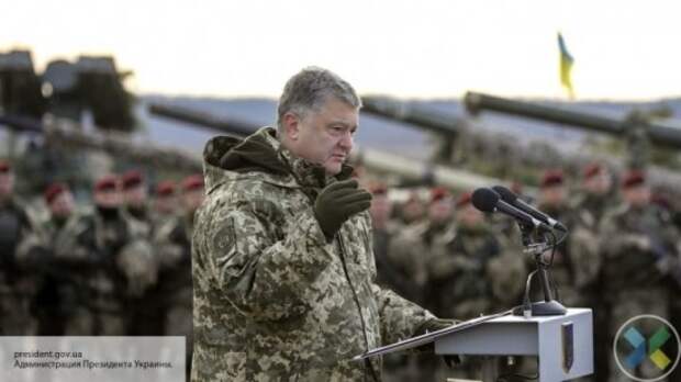ИноСМИ: Порошенко использует военное положение на Украине в своих целях – нет никакой борьбы с Россией