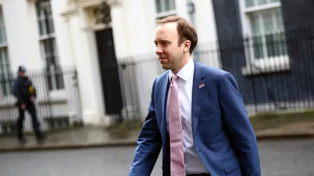 Глава Минздрава Британии рассказал о плане по борьбе с коронавирусом