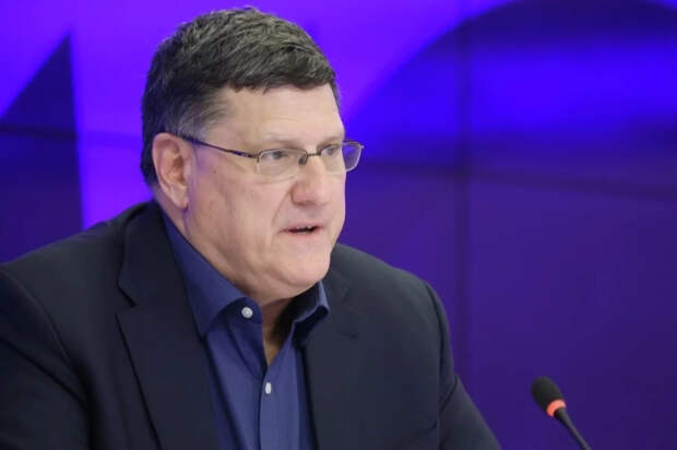 Аналитик Риттер предрек Украине безоговорочную капитуляцию