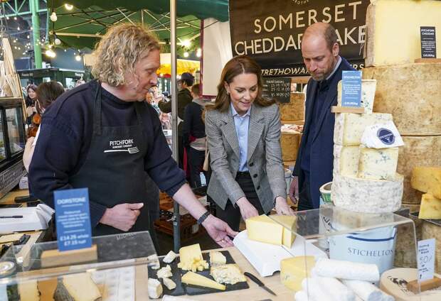 Кейт Миддлтон и принца Уильяма заметили на рынке