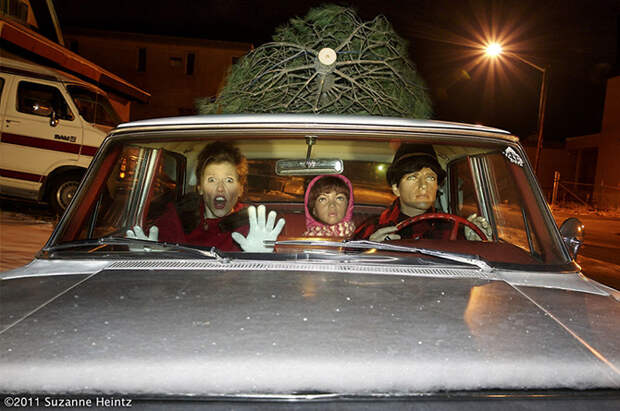 В постели с манекеном