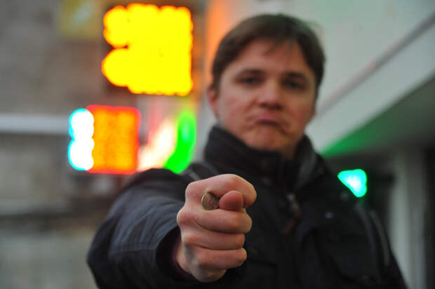 Должник считает, что экс-супруга будет тратить алименты только на себя, а не на ребенка.